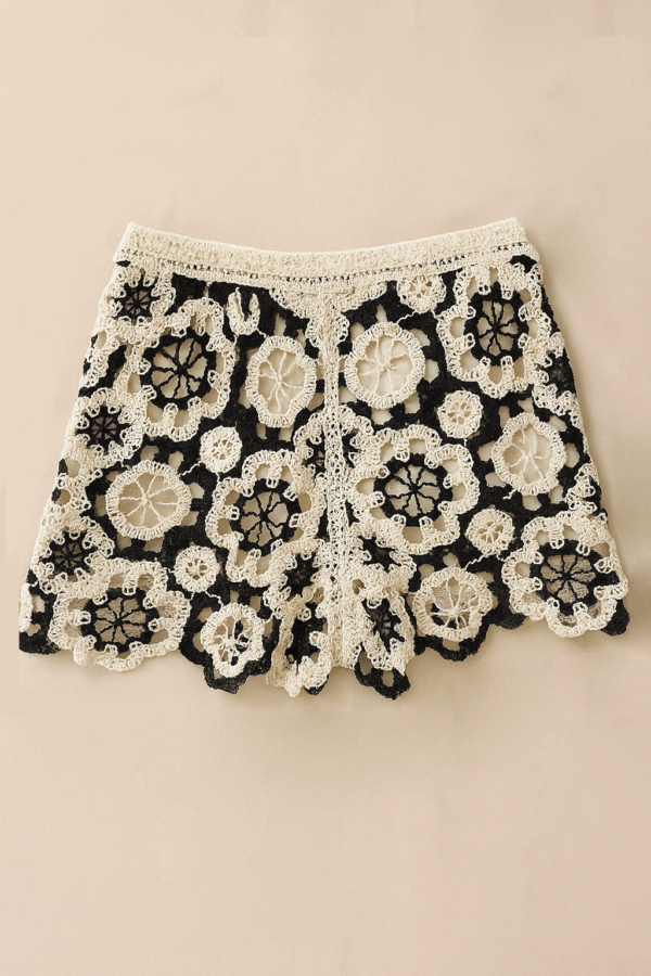 Short ajouté en crochet floral